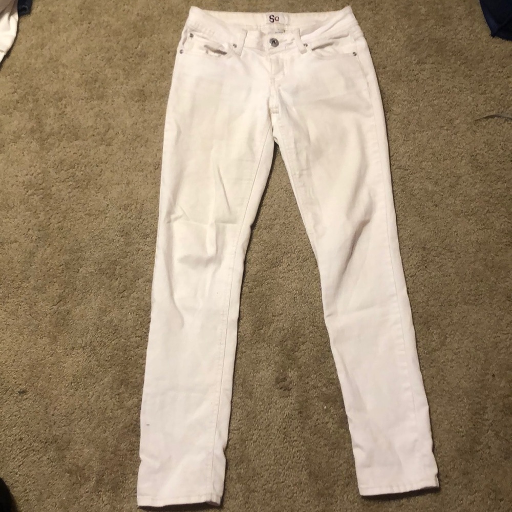 White jeans! - Picture 3 of 3